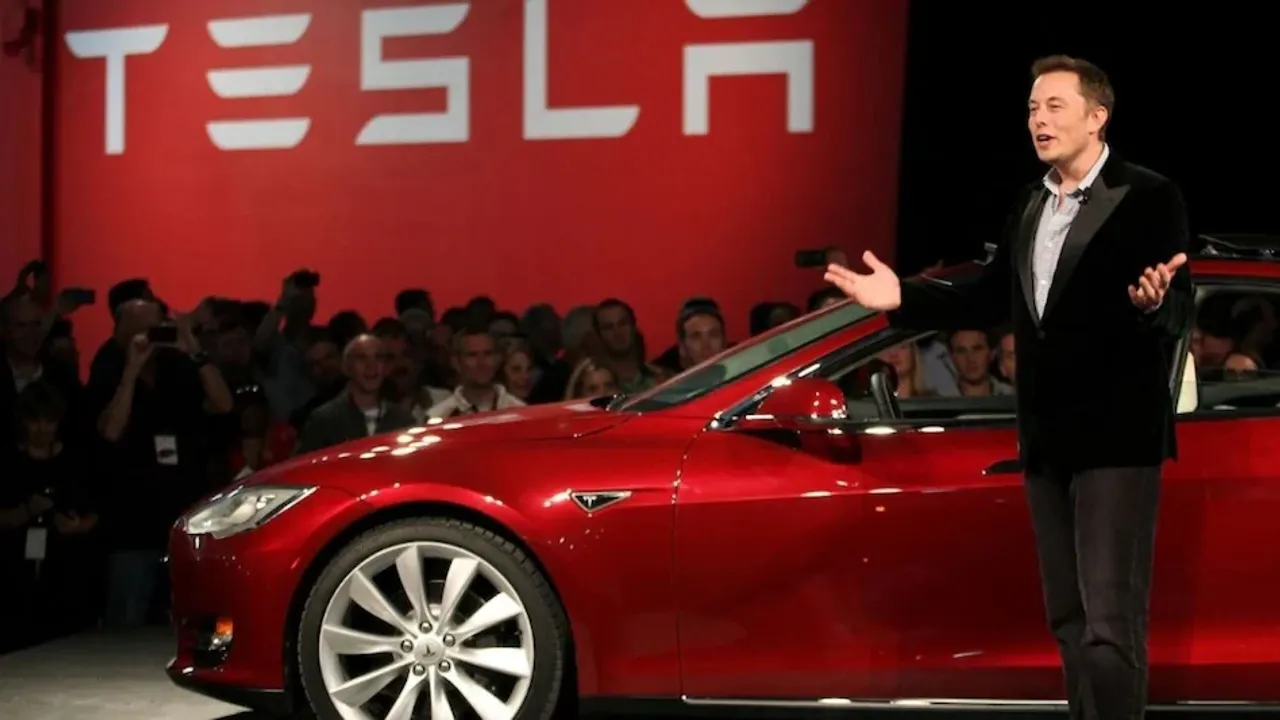  tesla-first-showroom-india-launch-mumbai 