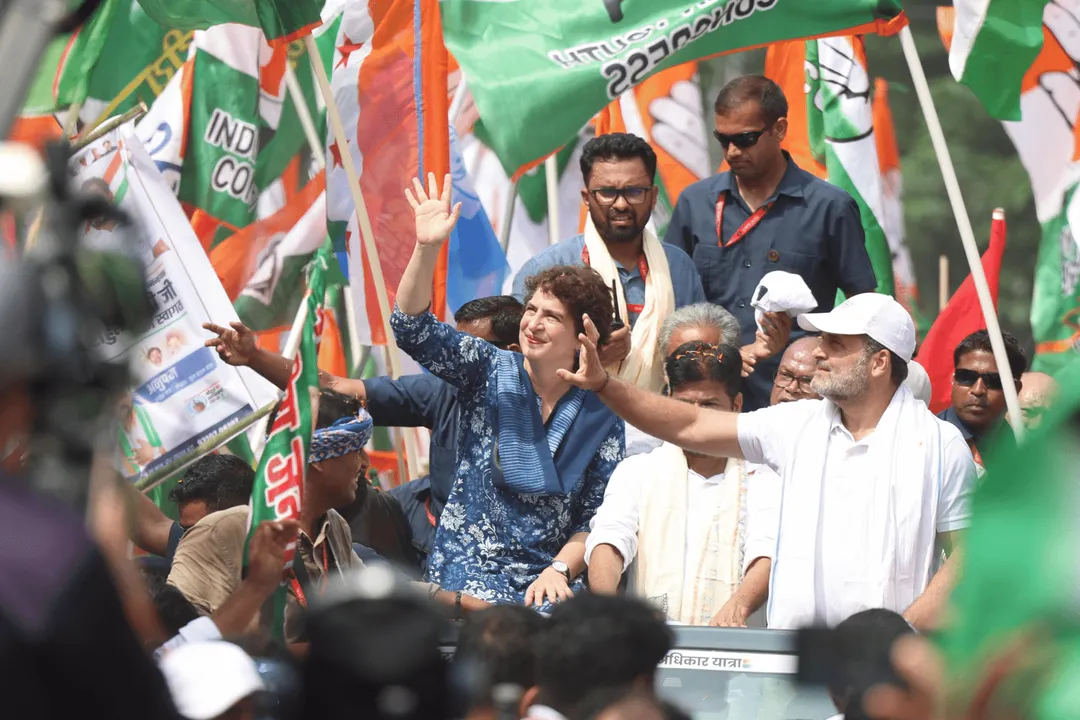  rahul-gandhi-priyanka-gandhi-voter-adhikar-yatra-madhubani 