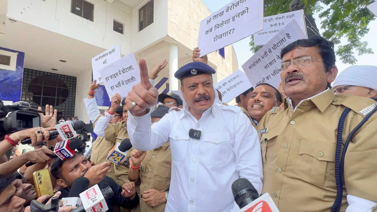  govt-land-encroachment-mp-assembly-congress-allegation 