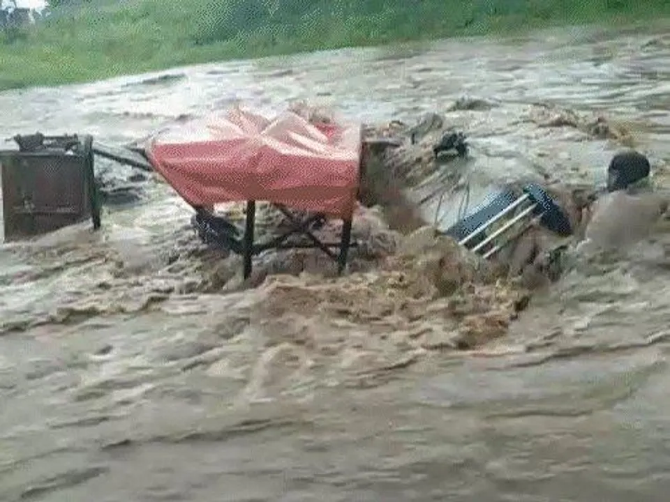  uttarakhand-cloudburst-chhattisgarh-flood-vaishno-devi-yatra-resume
 
