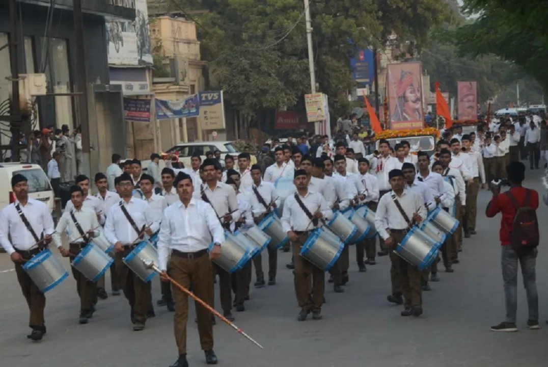  rss-shatabdi-year-bhopal-division-373-path-sanchalan 