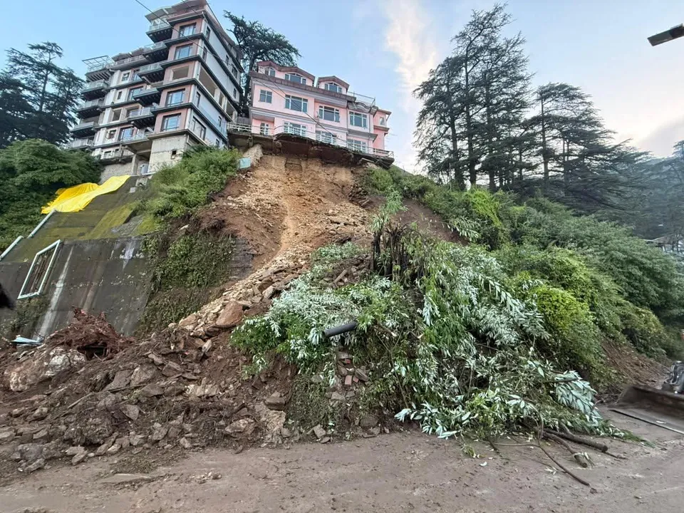  himachal-pradesh-cloudburst-kinnaur-shimla-landslide-552-roads-closed 
