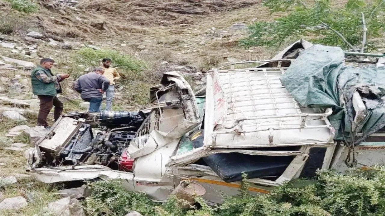  nandurbar-maharashtra-pickup-accident-8-dead-many-injured
 