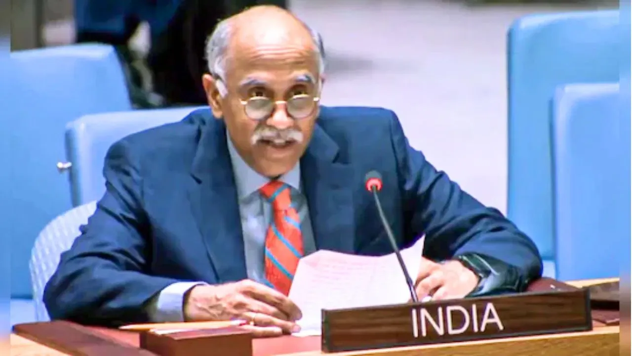  india-slams-pakistan-at-un-pakistan-bombs-its-own-people 