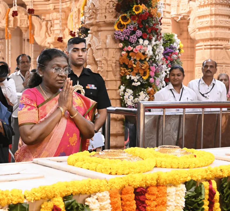  rashtrapati-droupadi-murmu-visited-somnath-mahadev-temple 