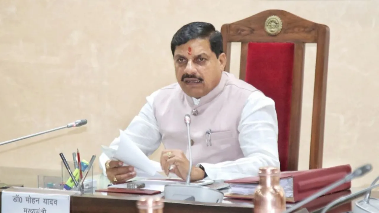   seoni-robbery-case-sdop-pooja-pandey-five-cops-arrested-cm-tough-action 