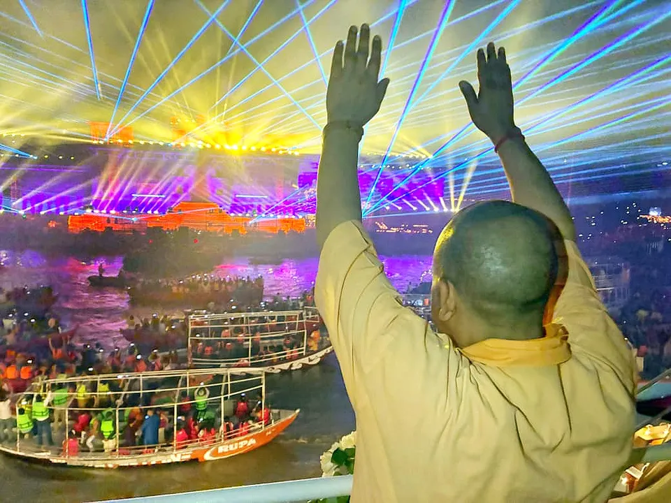  dev-deepawali-kashi-katha-3d-show-namo-ghat-yogi-adityanath 