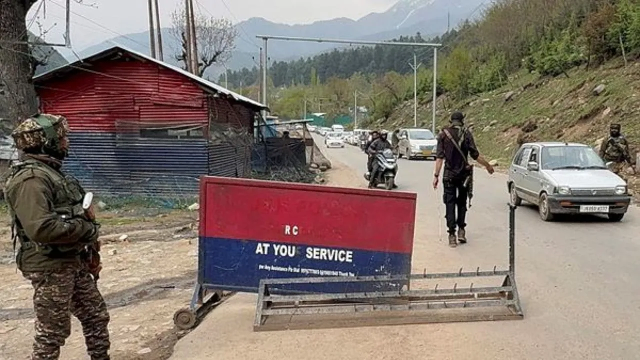  Photograph: (The Indian Express) 