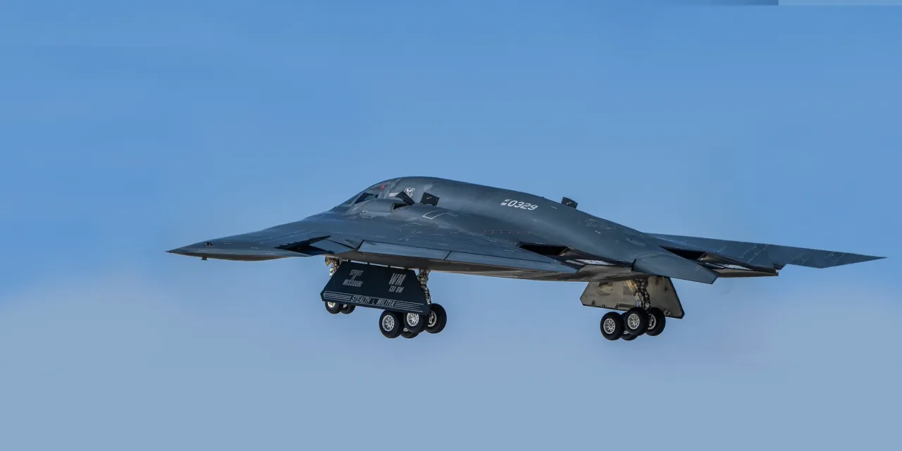  Photograph: (Northrop Grumman) 