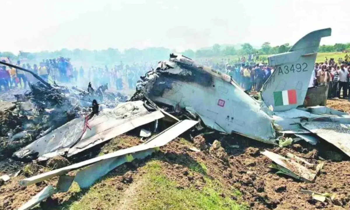  Photograph: (Live India) 
