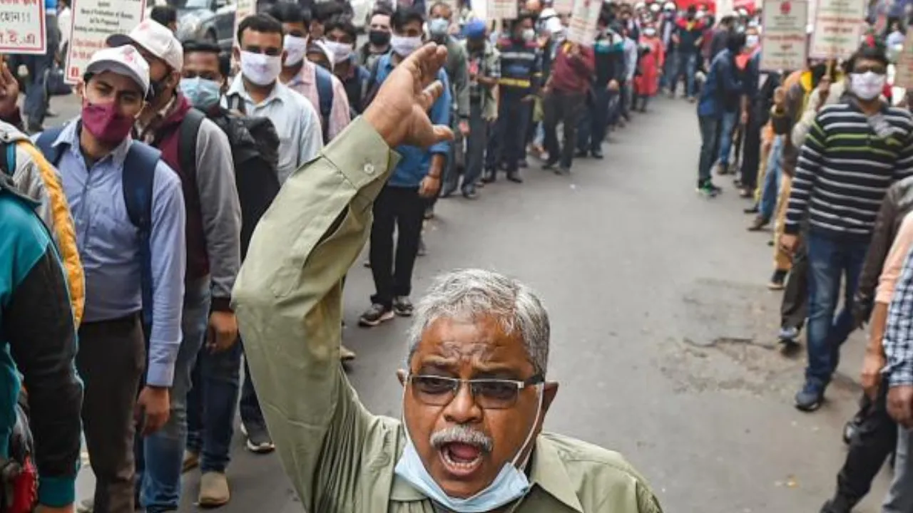  Photograph: (Business Standard) 