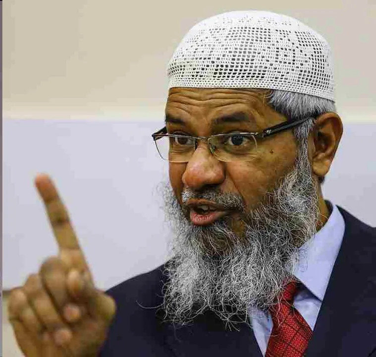  No heaven for 'good non-muslim' like Ravish Kumar: Zakir Naik