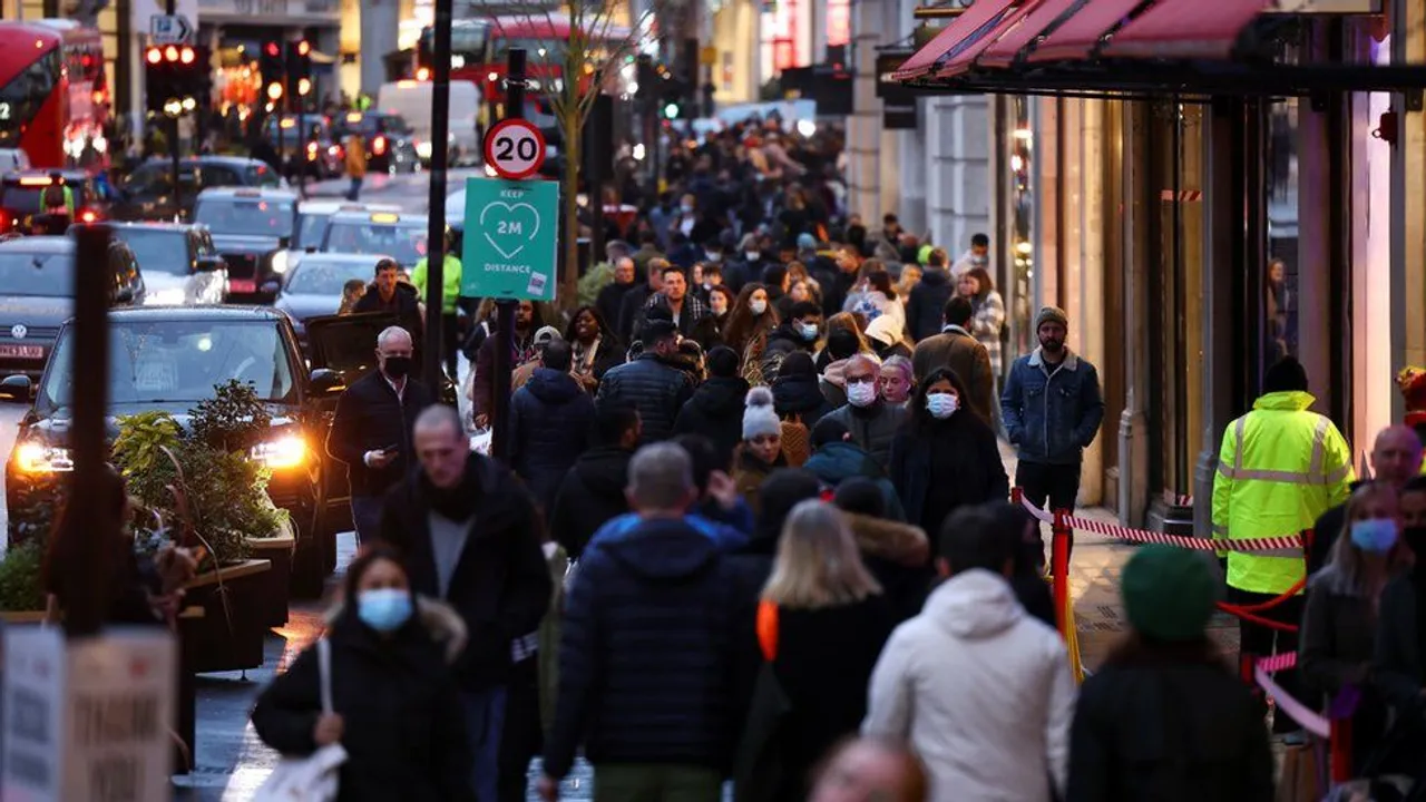  UK finds ‘new variant’ of Coronavirus, US starts Vaccination while India records lowest COVID-19 cases in 5 months