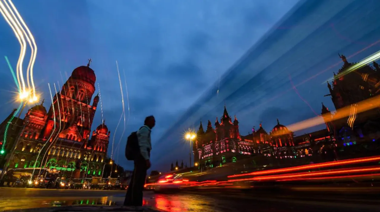  No Christmas/New Year party: Maharashtra and Karnataka govt introduce Night curfews
