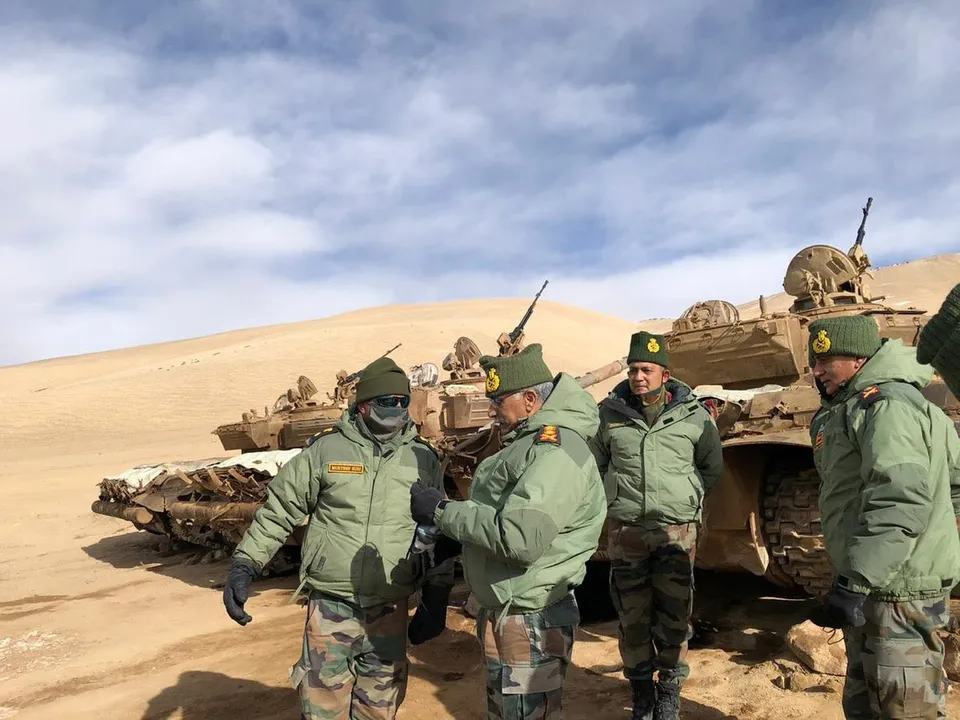  Army chief General Naravane visits Fire & Fury Corps troops at LAC, reviews situation in Leh