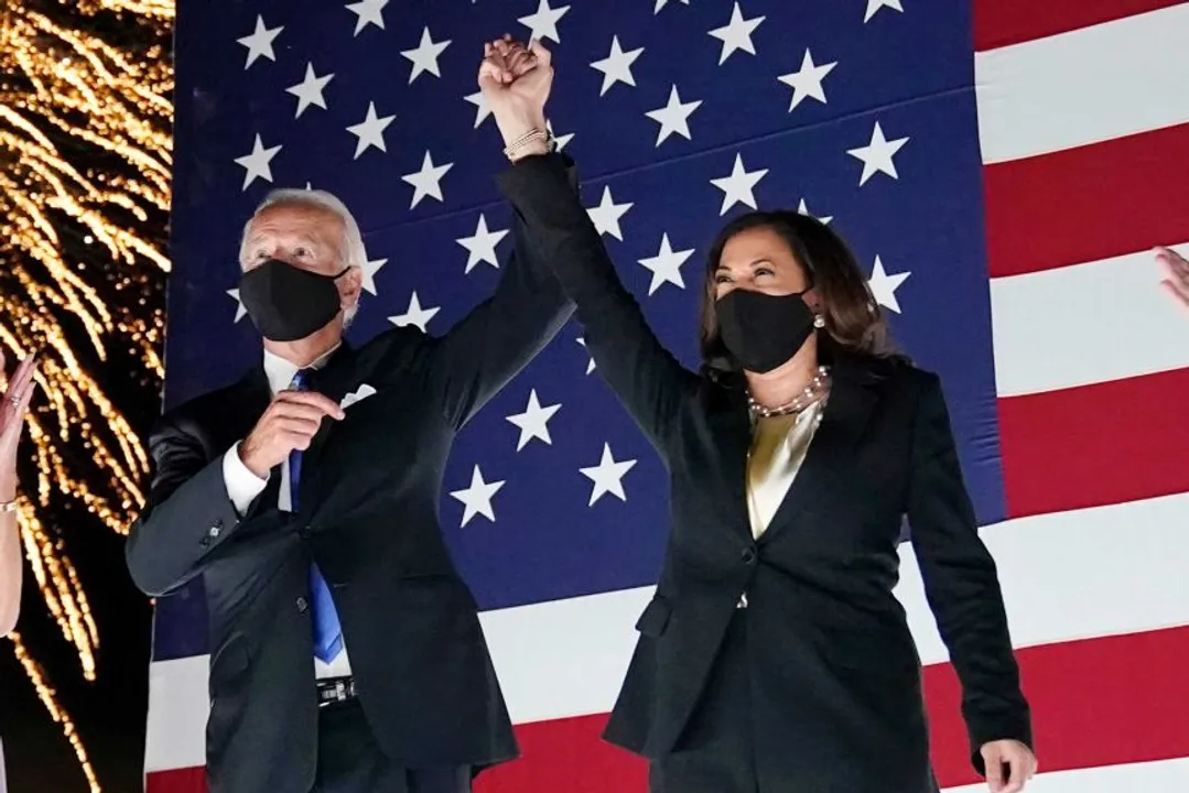  Joe Biden and Kamala Harris take oath for 'a new dawn in America'