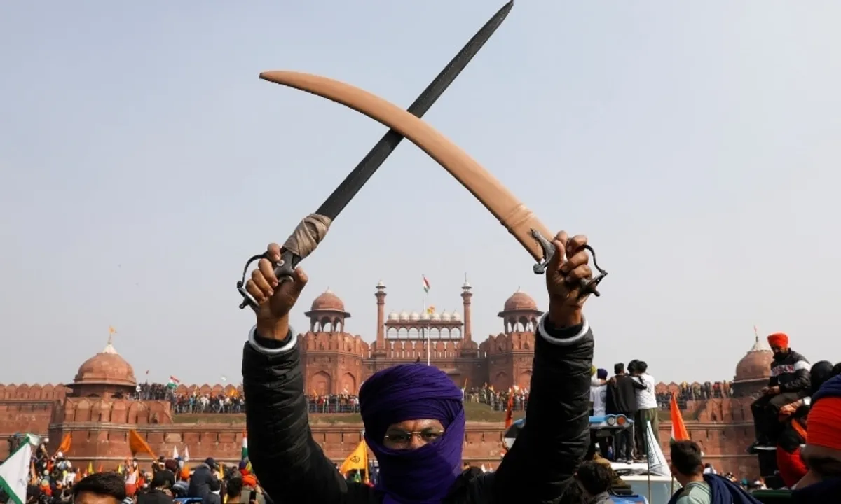  FARMER RIOTS IN DELHI: Armored Sikh attack forces, take over Red Fort on Republic day, raise Khalistan Flag