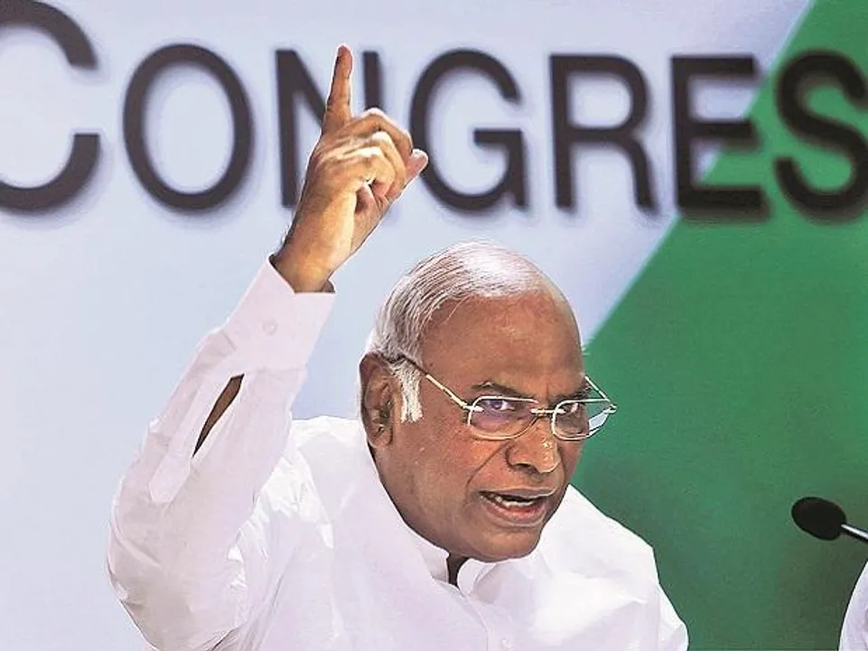  Mallikarjun Kharge to replace Ghulam Nabi Azad as Leader of Opposition in Rajya Sabha