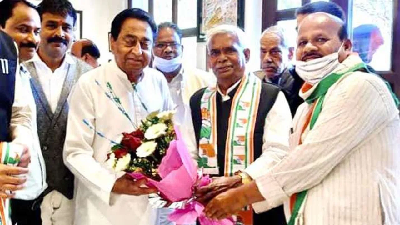  Congress’ Godse Hypocrisy Exposed: ‘Godse Bhakt’ and ex-Hindu Mahasabha Leader Babulal Chaurasia inducted into Party