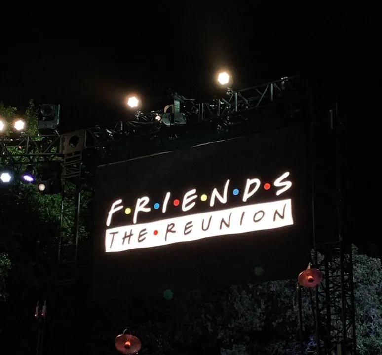  Friends Reunion special episode shoot wraps up, BTS photos go viral