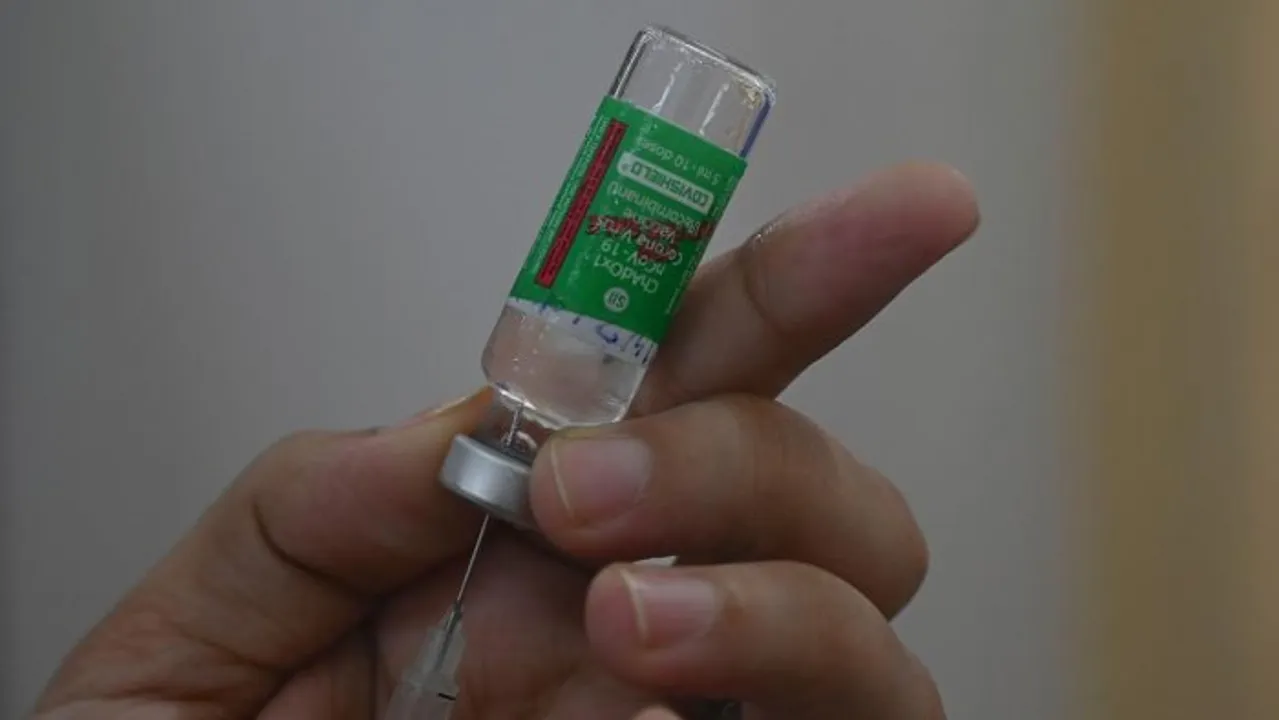  The vaccine can only prevent the diseases from becoming lethal, says the government