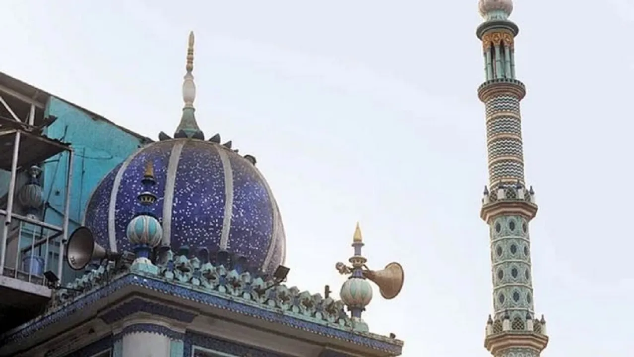  10-year-old girl raped inside Delhi Mosque, Maulana arrested by Police