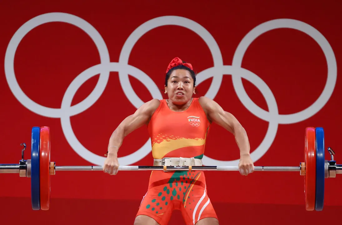  India wins first silver medal at Tokyo Olympics on day 1: Mirabai Chanu creates history