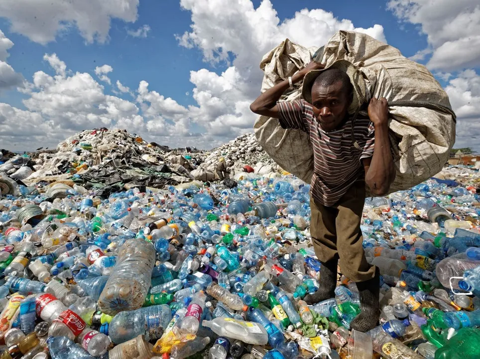  Government bans use, sale & manufacture of single-use plastic from July next year