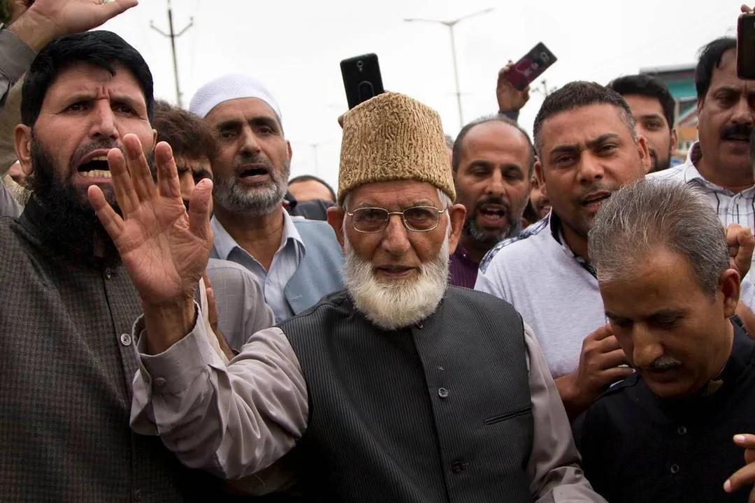  Call to ban both factions of the Hurriyat gains momentum; final call at ‘highest level’