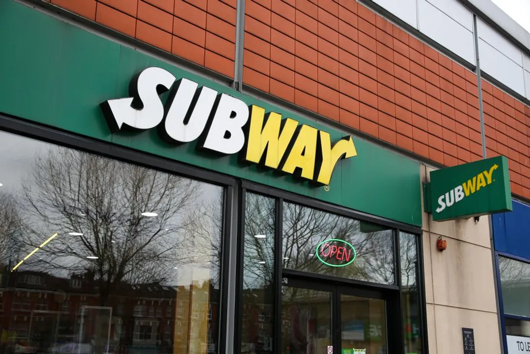  Reliance Retail likely to acquire Subway Inc India for Rs 1,860 crore to take on Domino’s, McDonald’s
