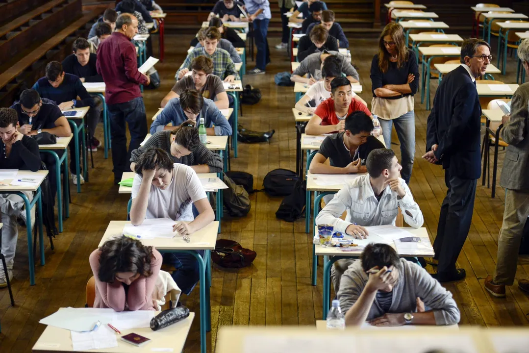  US removes reading, writing & maths as requirements to graduate High School to empower minorities
