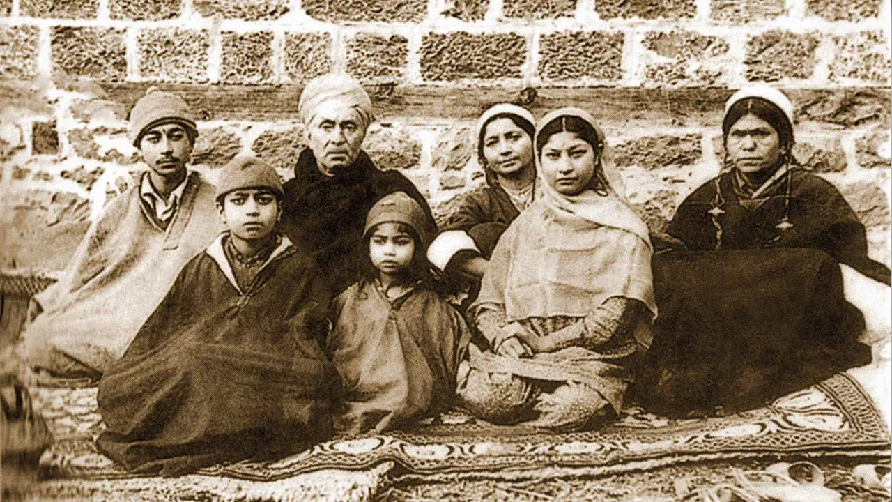  J&K administration launches portal for Kashmiri Pandits to reclaim their properties
