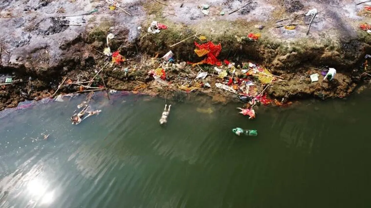  'No data available on deaths due to Oxygen shortage and number of bodies dumped in Ganga': Centre in Parliament