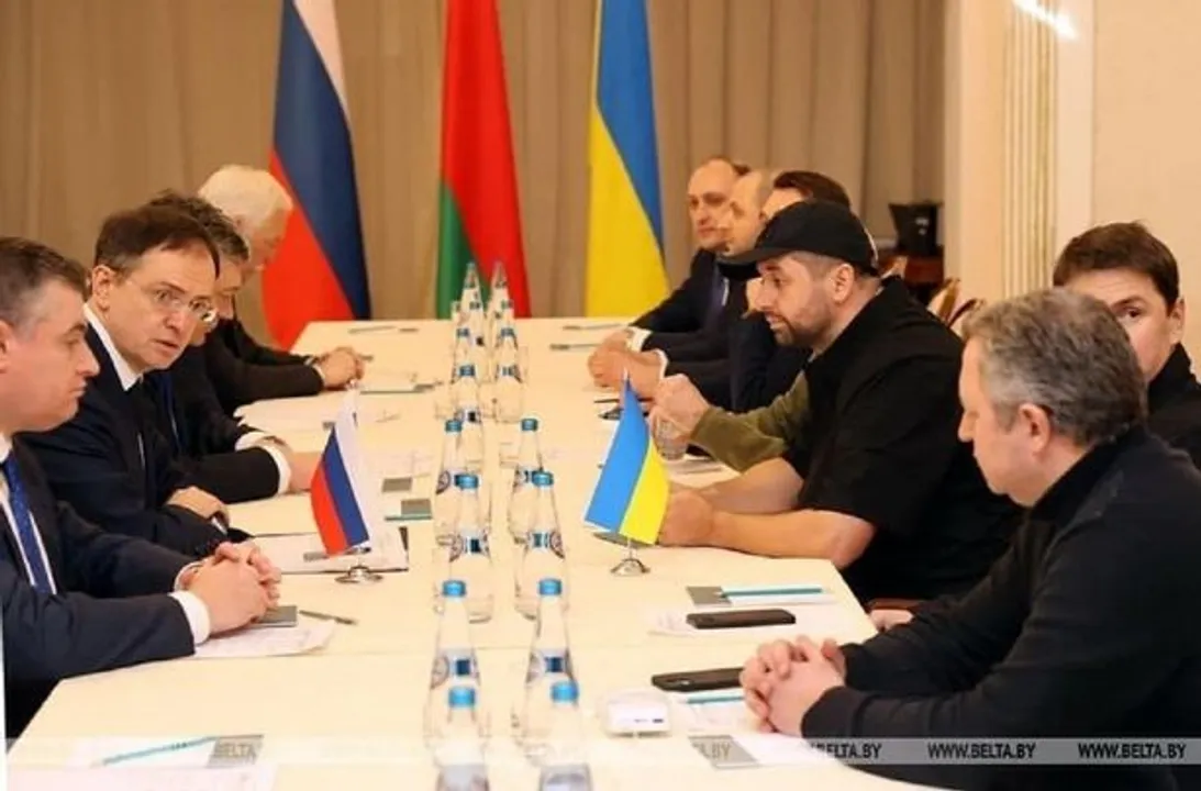  Ukrainian negotiator shot hours before the latest round of peace talks amid claims of spying, hailed as a “hero” by Ukraine’s Ministry of Defence ￼