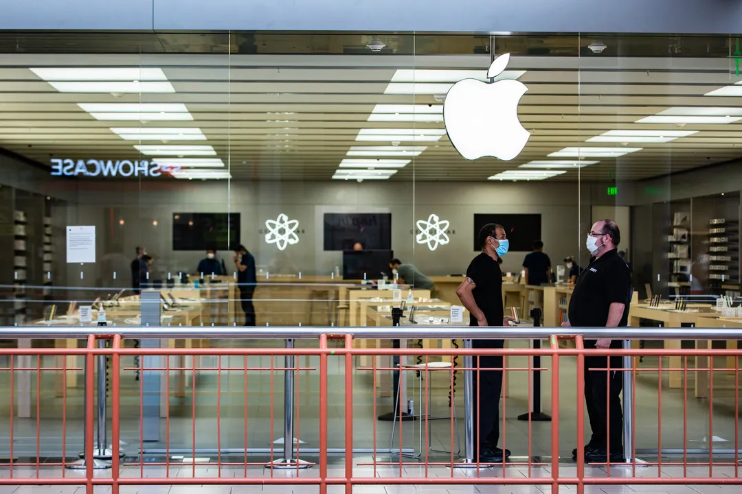  CEO Tim Cook faces discontent after employees threaten to quit Apple when asked to end ‘Work From Home’ plans