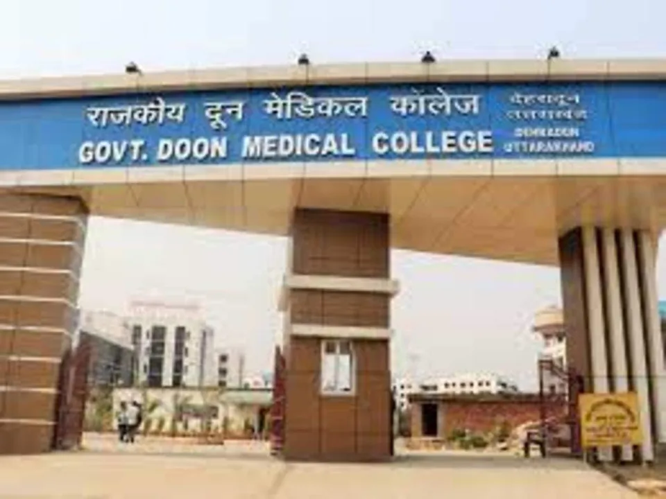  Doctor resigns after harassment from IAS officer