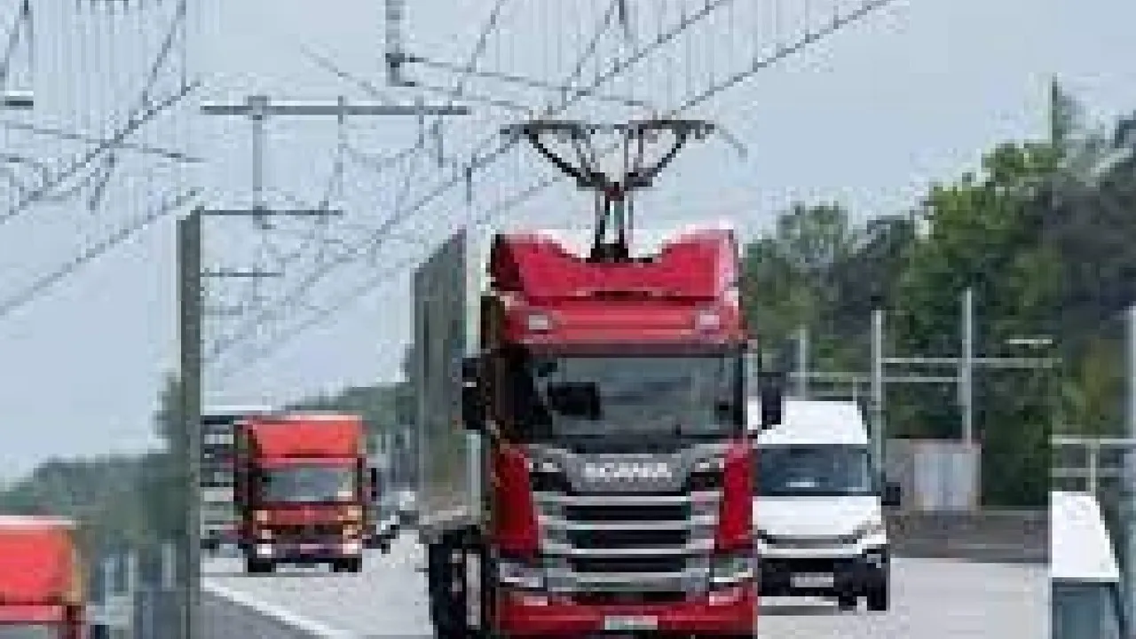  The Indian Government is planning an electric highway between Delhi and Mumbai: Nitin Gadkari