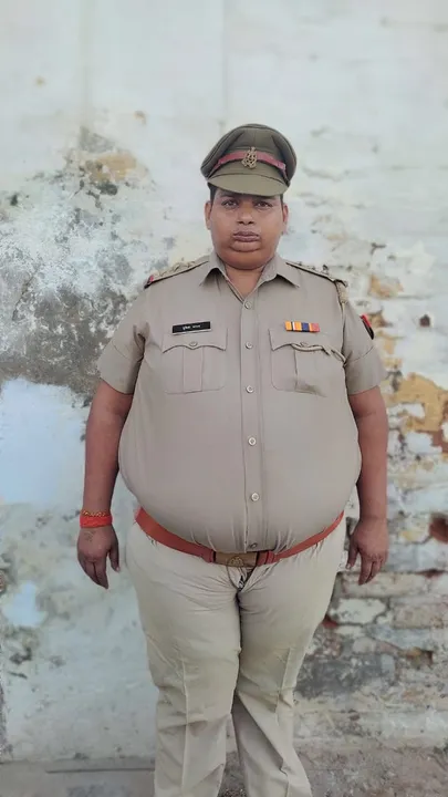  23-year-old fake police inspector weighing 150Kgs arrested by UP police in illegal recovery case
