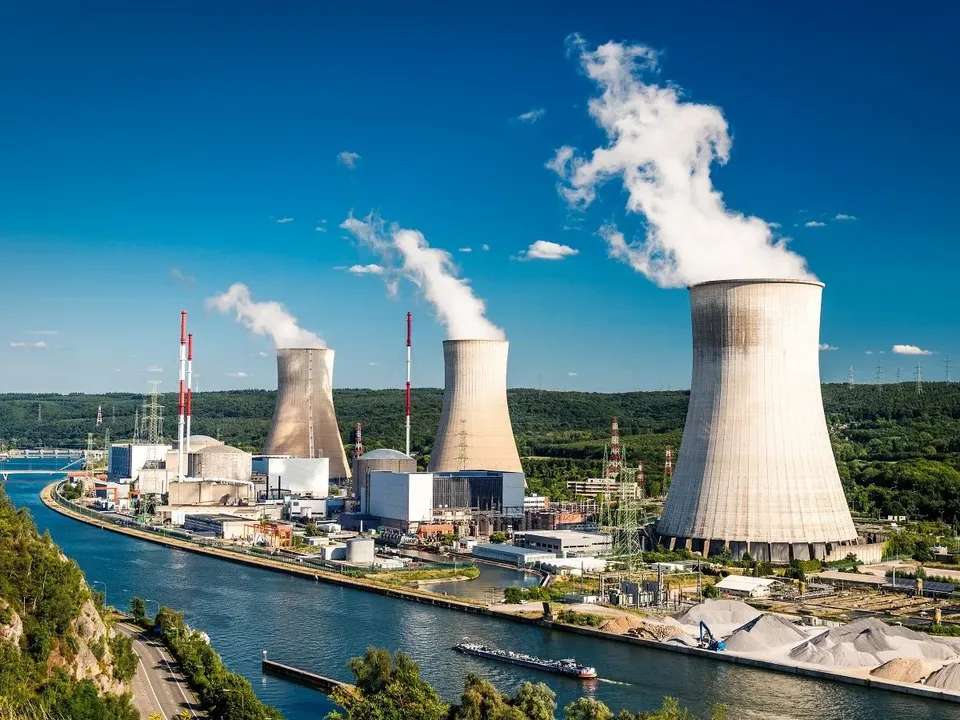  World's largest Nuclear power plant to be built in Maharashtra's Ratnagiri in collaboration with France