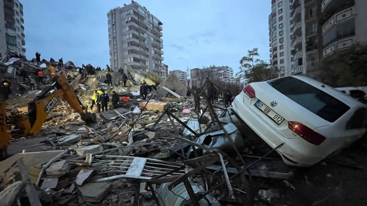  1500+ people die as one of the deadliest earthquake in history destroys Turkey & Syria