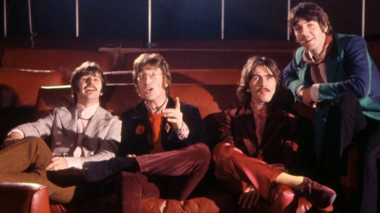  Sir Paul McCartney announces new Beatles song using Artificial Intelligence