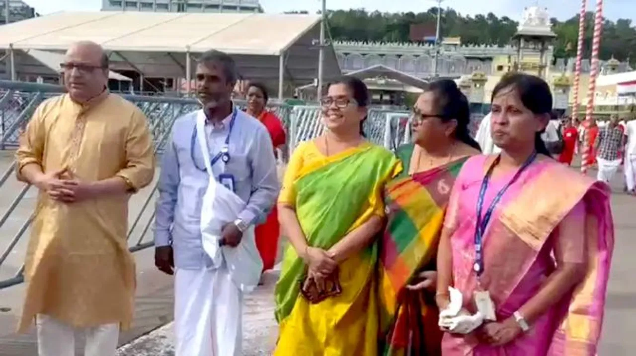  India's Chandrayaan-3 mission: Scientists seek divine blessings for successful lunar exploration