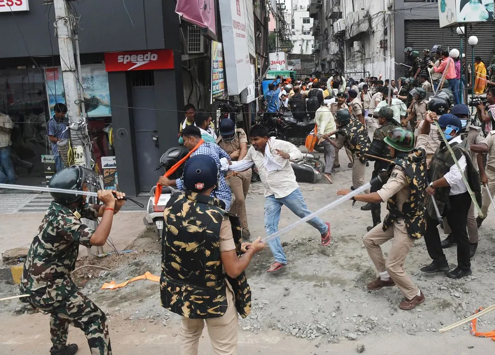  BJP leader killed, many others injured as police lathicharges party workers amidst protests in Patna