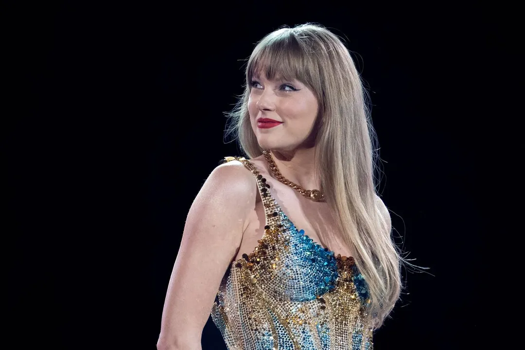  Taylor Swift’s tour estimated to gross more than $1 billion, marking highest-grossing tour in music history