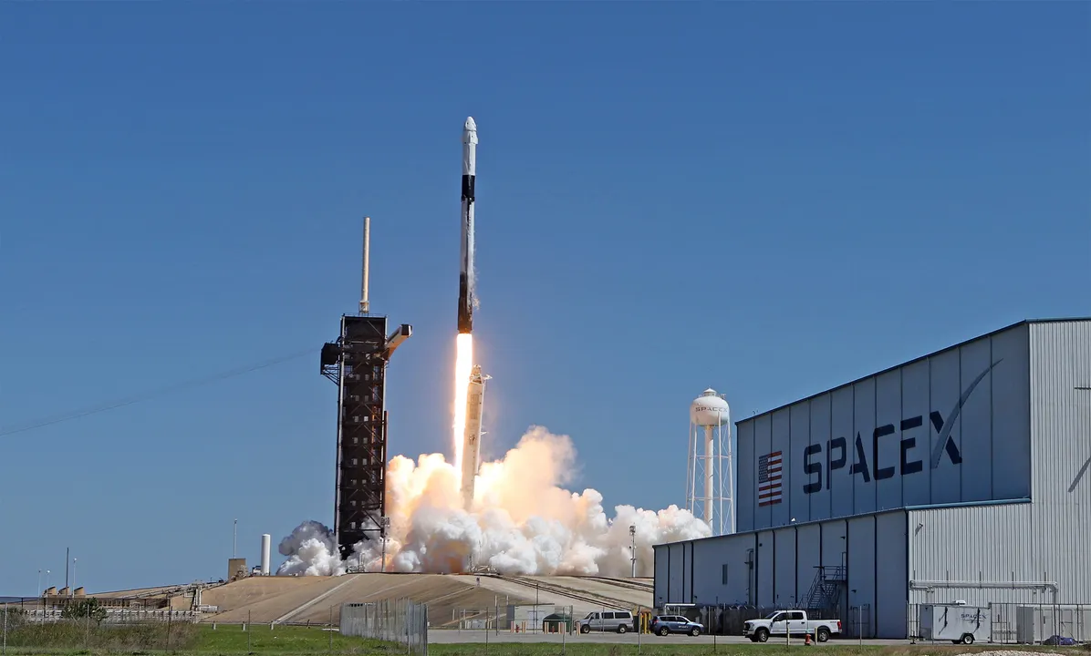  SpaceX's Falcon 9 creates temporary hole in Earth's ionosphere