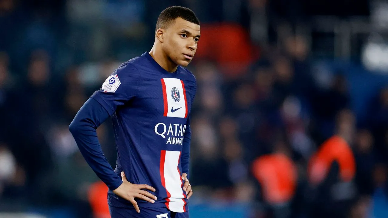  Kylian Mbappe offered the biggest deal in football history worth $333 million