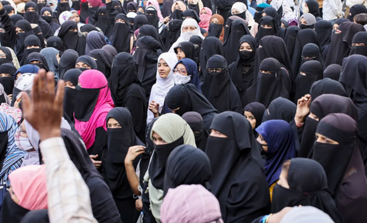  Kerala Governor slams the Muslim Personal Law
