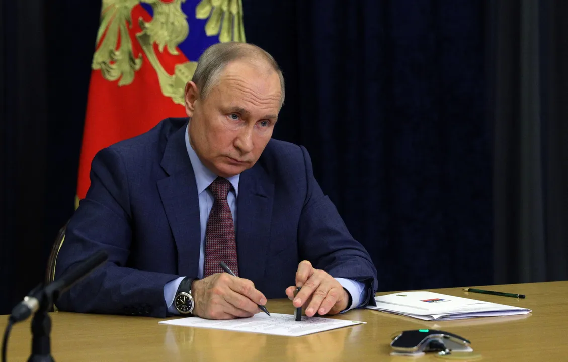  Vladimir Putin to skip BRICS summit in South Africa amidst arrest threats
