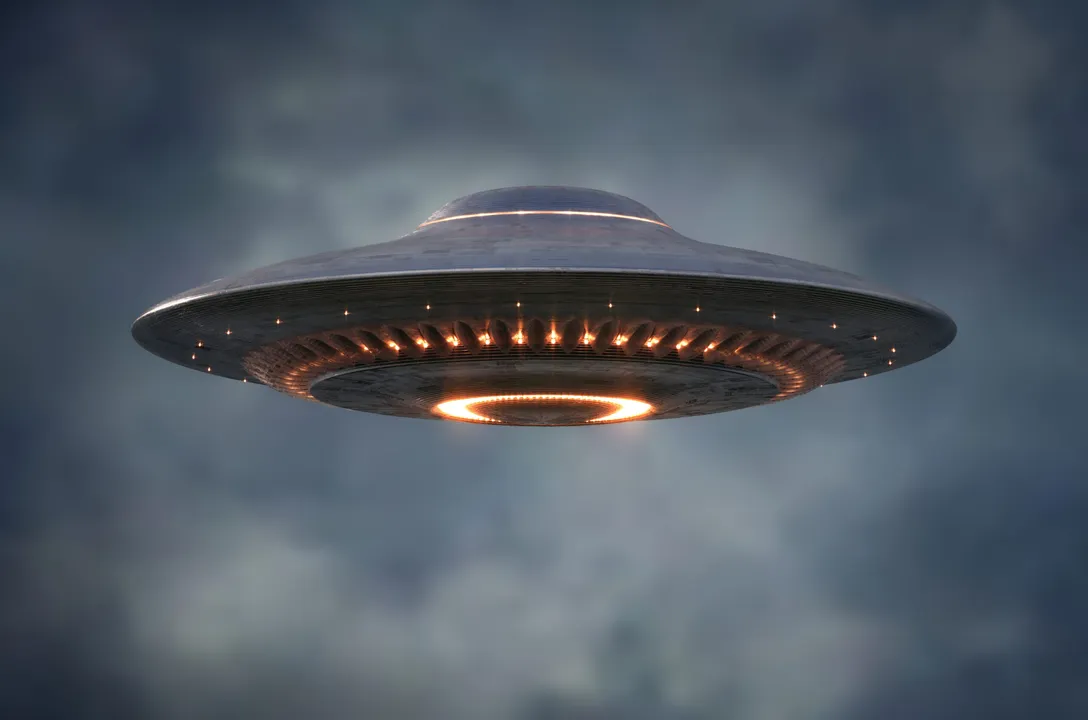  Strange objects found on ocean floor may be UFO crash debris: Harvard professor