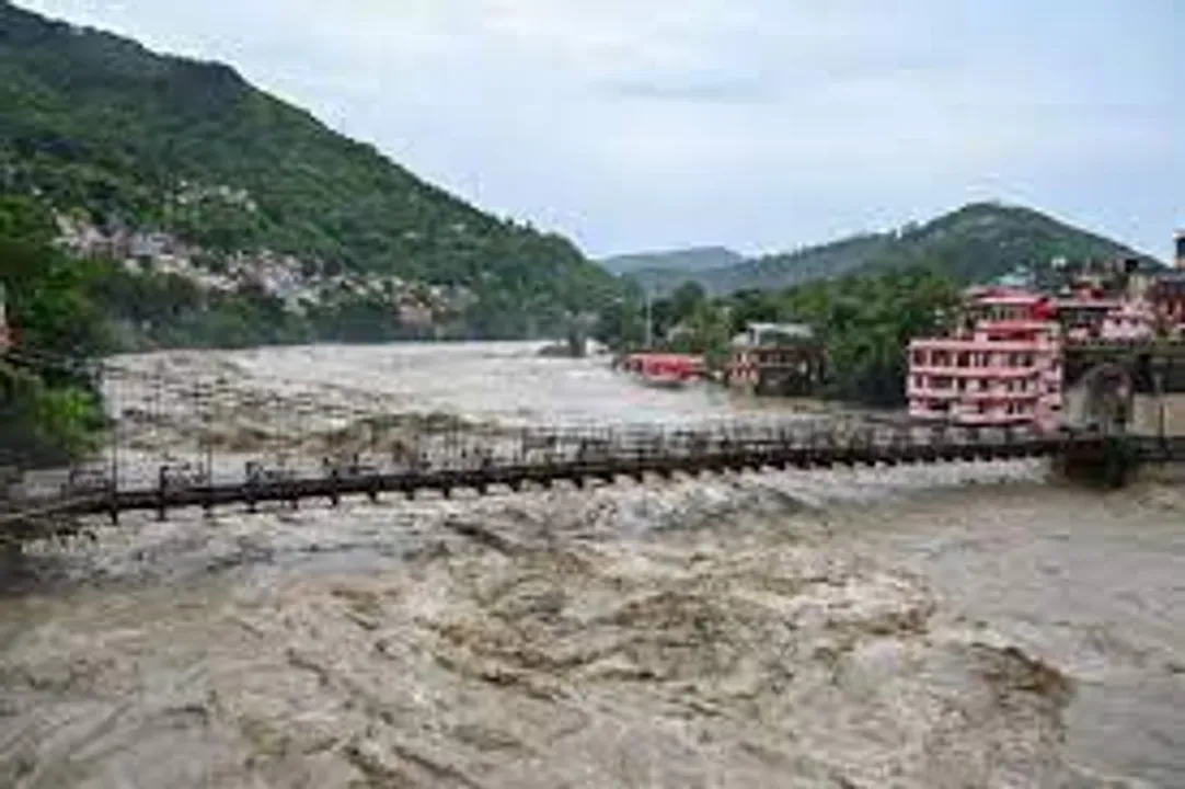  Torrential rains trigger landslides and flooding in Uttarakhand, danger looms as river level rises